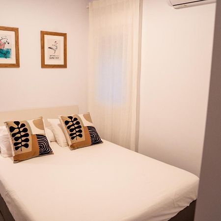 Hostal Tarantelo Conil Conil De La Frontera Zewnętrze zdjęcie