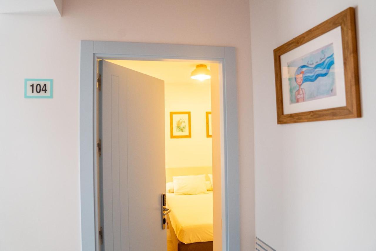 Hostal Tarantelo Conil Conil De La Frontera Zewnętrze zdjęcie