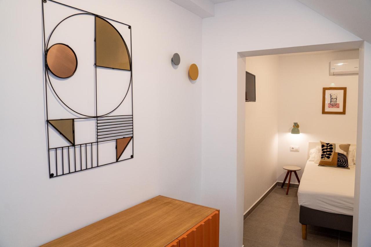 Hostal Tarantelo Conil Conil De La Frontera Zewnętrze zdjęcie