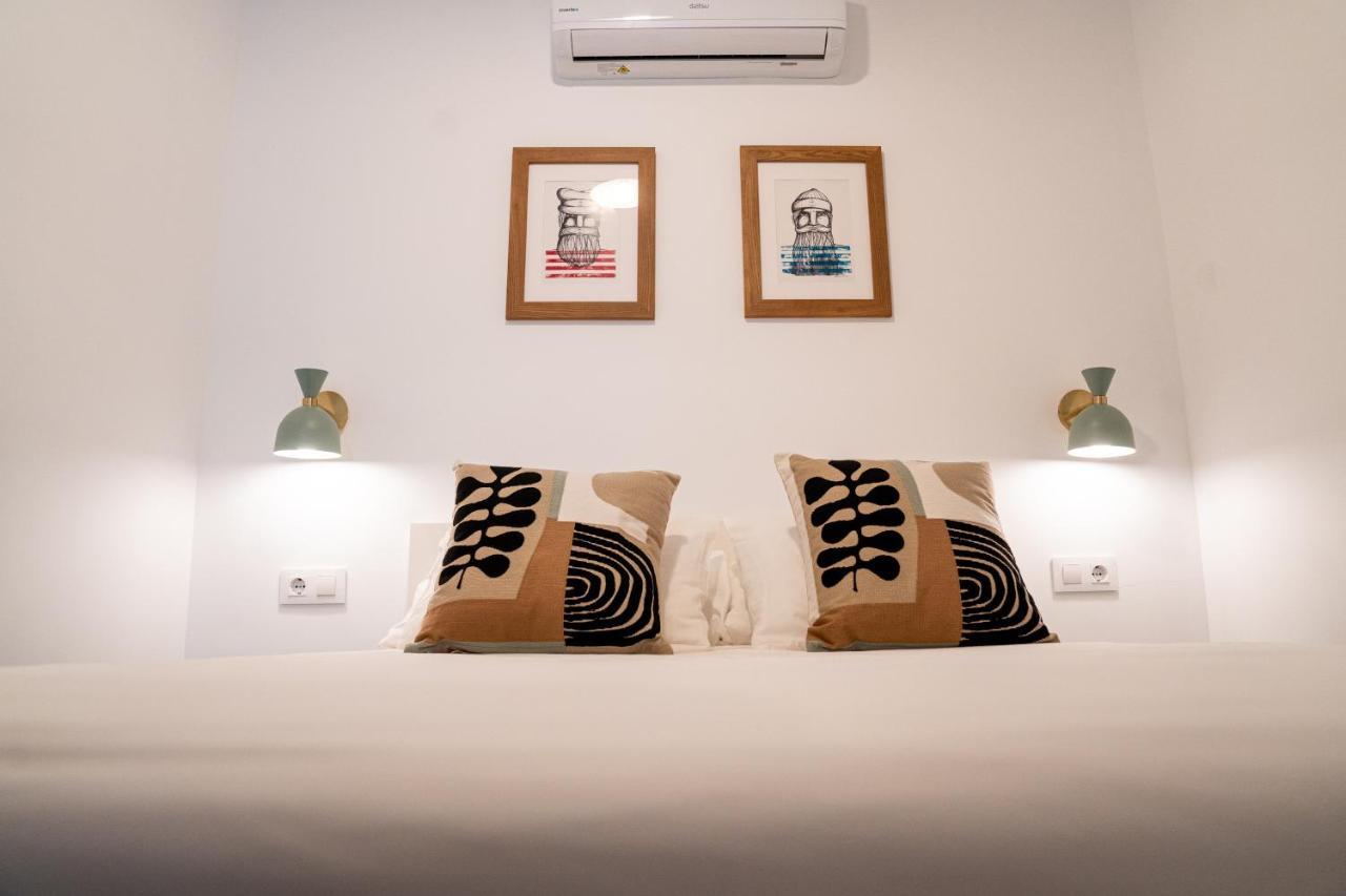 Hostal Tarantelo Conil Conil De La Frontera Zewnętrze zdjęcie