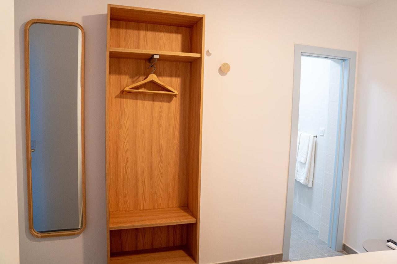 Hostal Tarantelo Conil Conil De La Frontera Zewnętrze zdjęcie