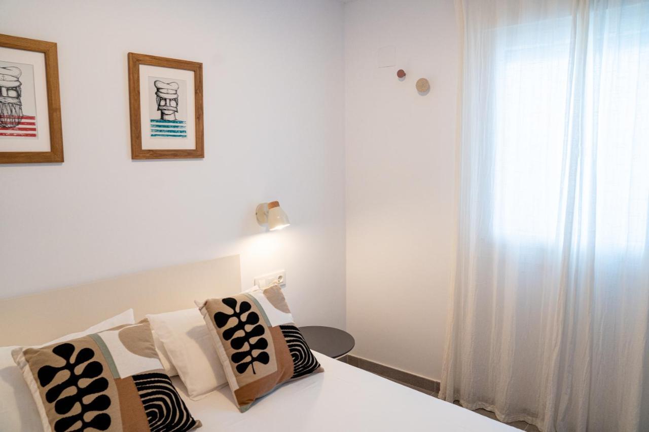 Hostal Tarantelo Conil Conil De La Frontera Zewnętrze zdjęcie
