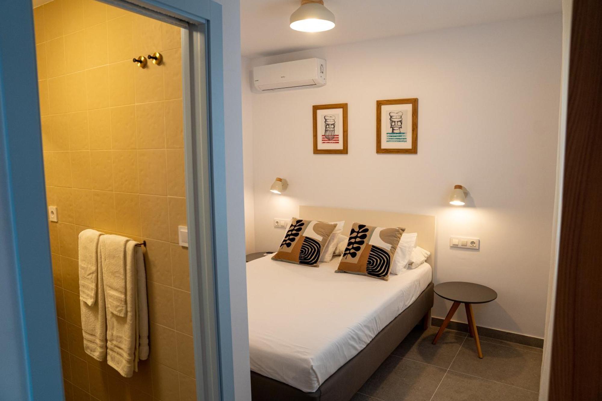 Hostal Tarantelo Conil Conil De La Frontera Zewnętrze zdjęcie