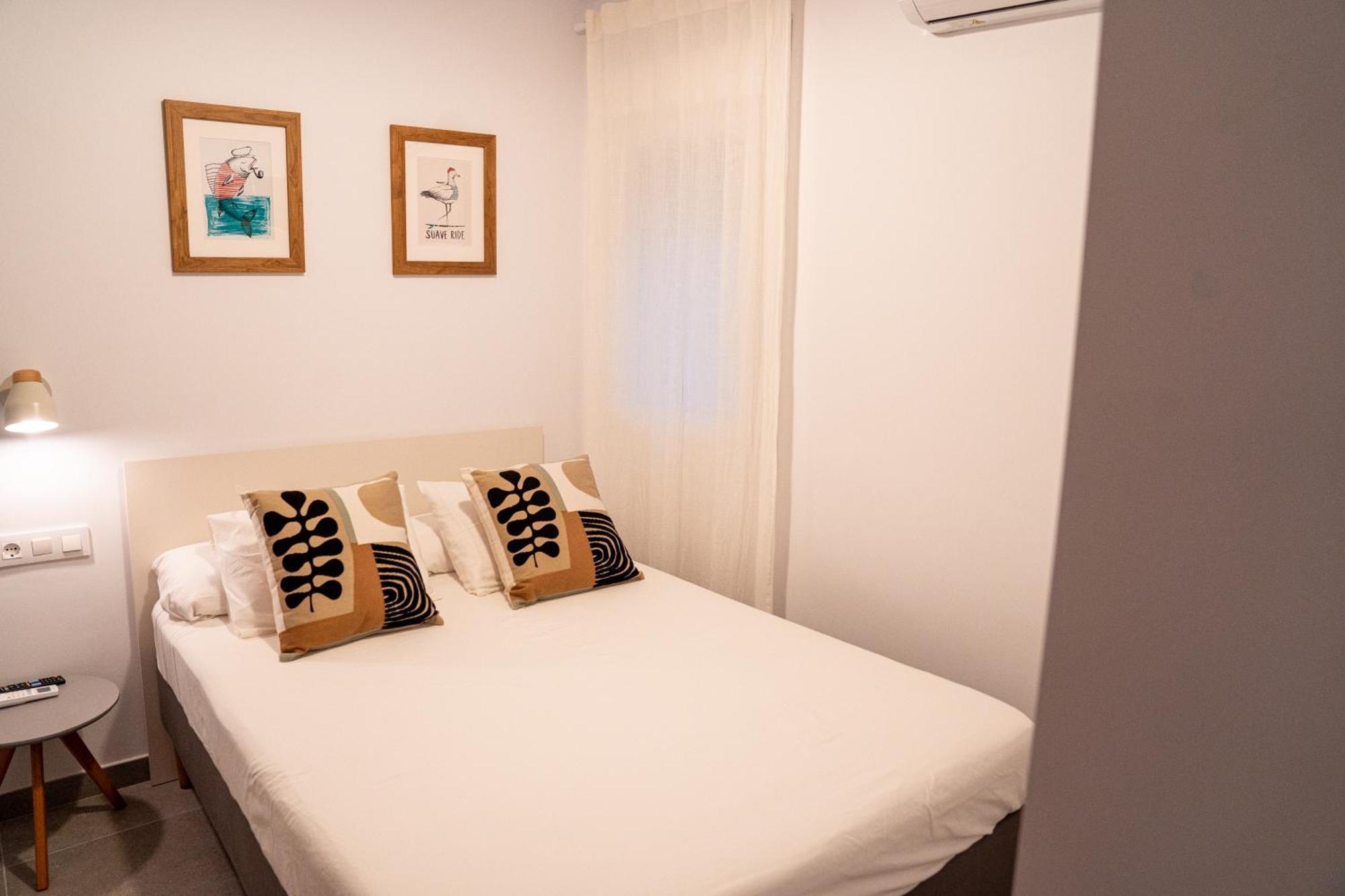 Hostal Tarantelo Conil Conil De La Frontera Zewnętrze zdjęcie